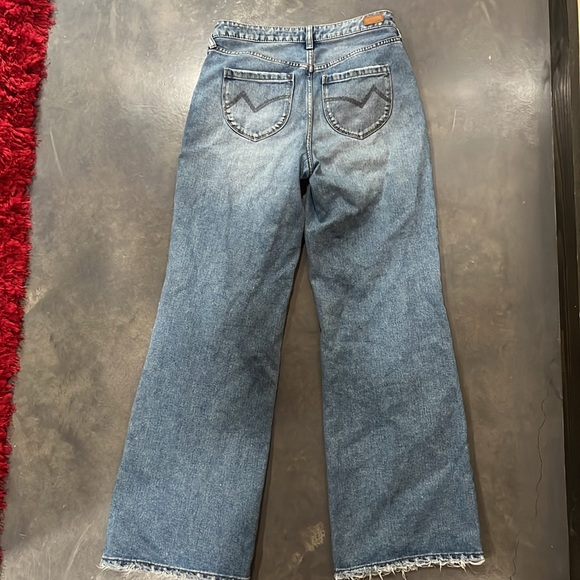 Women’s Jeans - Picture 2 of 3